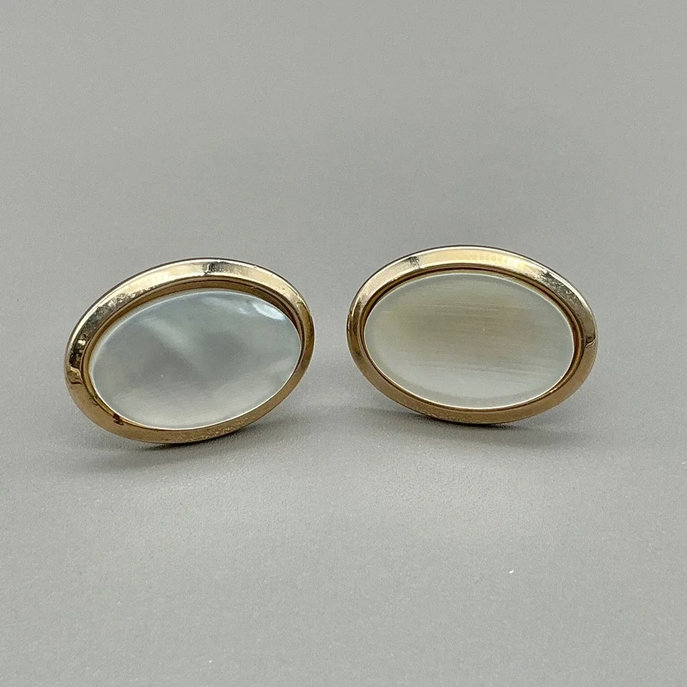 Hickok Gold Tone Oval Mother of Pearl Cufflinks Classic Formal Men's Vintage